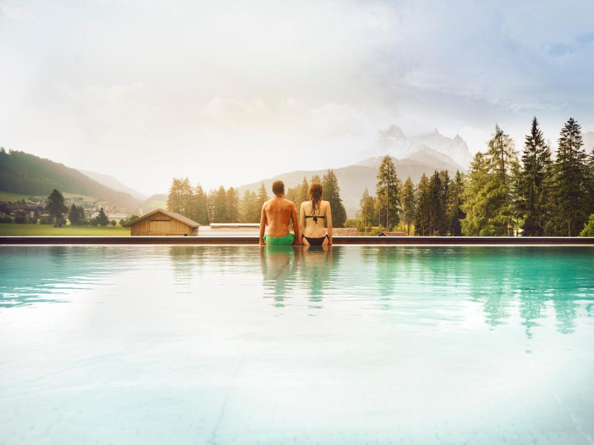 Hotel Monika Sexten Esterno foto The outdoor pool