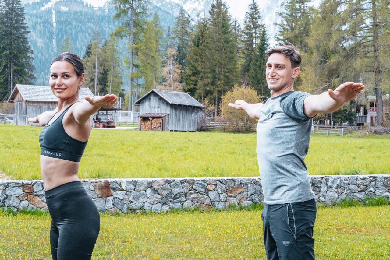 Hotel Monika Sexten Esterno foto The 2018 winners of the World Cup, Anna Fenninger and Matthias Mayer