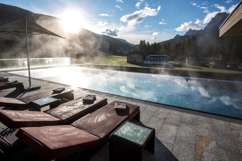 Hotel Monika Sexten Esterno foto The outdoor pool