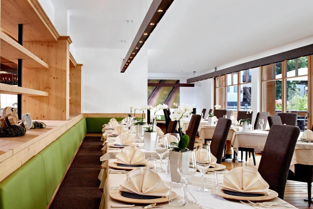 Hotel Monika Sexten Esterno foto Restaurant